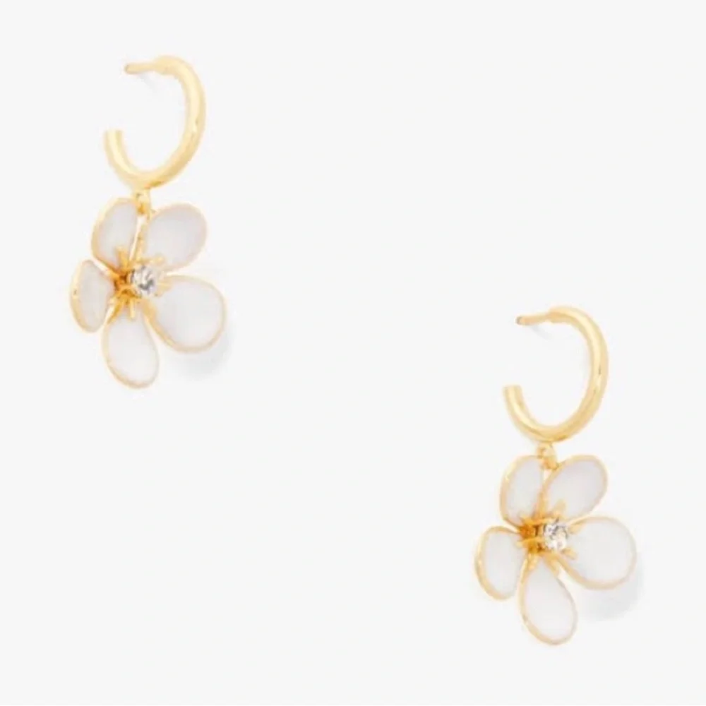 Kate Spade Spring Scene Flower Huggies Earrings - New - Picture 2 of 3